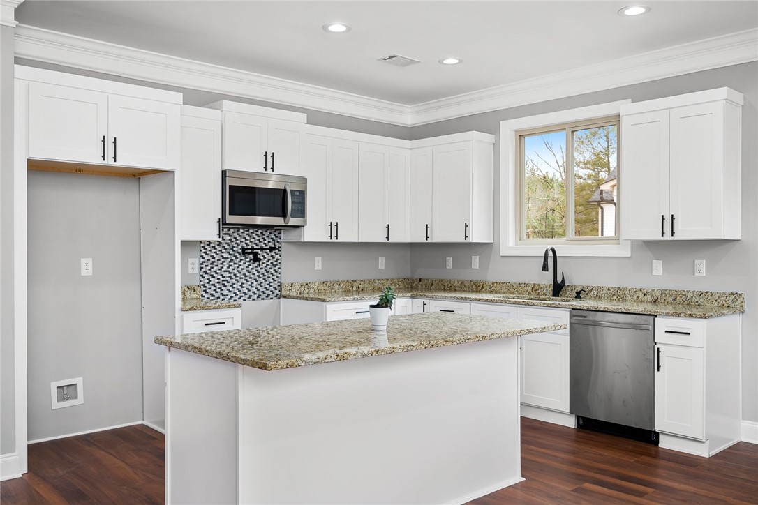 5838 Pearman Dairy Road Anderson, SC 29625 - Photo 18 of 47 Kitchen