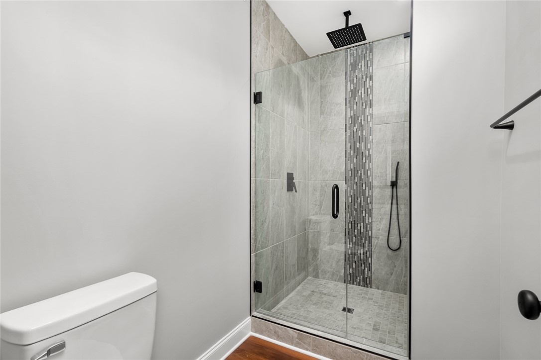 5838 Pearman Dairy Road Anderson, SC 29625 - Photo 29 of 47 Owner's Bathroom