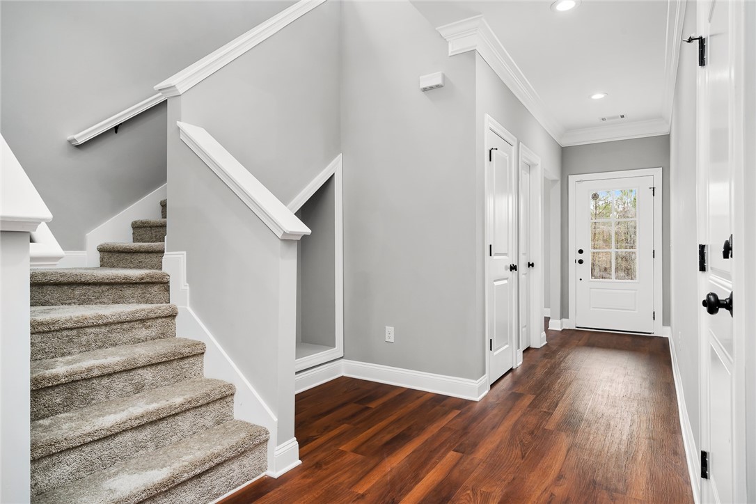 5838 Pearman Dairy Road Anderson, SC 29625 - Photo 10 of 47 Entryway