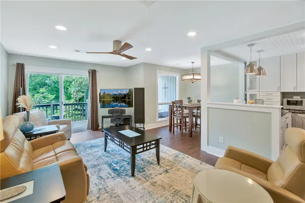 $381,000 | 15 C Hartwell Villas, Anderson, SC 29626