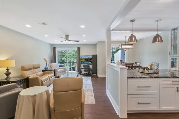 $381,000 | 15 C Hartwell Villas, Anderson, SC 29626