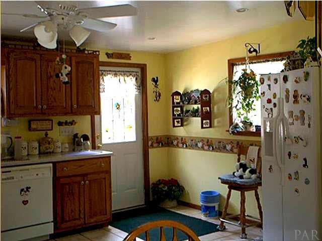 5440 Kauffman Road Milton, FL 32583 - Photo 5 of 22 Bright and Sunny Kitchen Side by Side Frig
