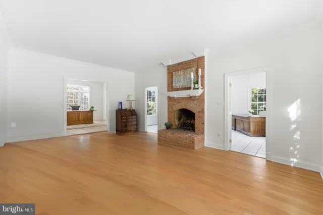 $1,999,999 | 11500 Great Falls Way, Great Falls, VA 22066