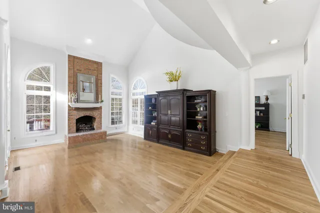 $1,999,999 | 11500 Great Falls Way, Great Falls, VA 22066