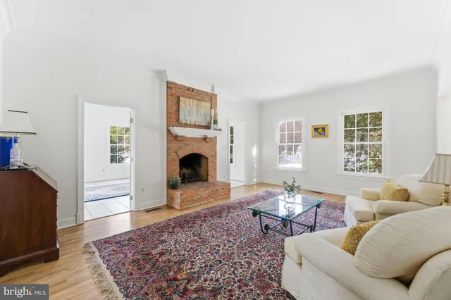 $1,999,999 | 11500 Great Falls Way, Great Falls, VA 22066