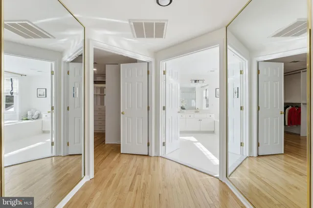 $1,999,999 | 11500 Great Falls Way, Great Falls, VA 22066