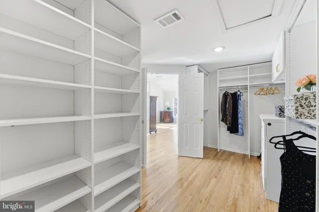 $1,999,999 | 11500 Great Falls Way, Great Falls, VA 22066