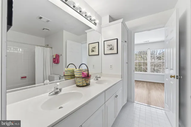 $1,999,999 | 11500 Great Falls Way, Great Falls, VA 22066