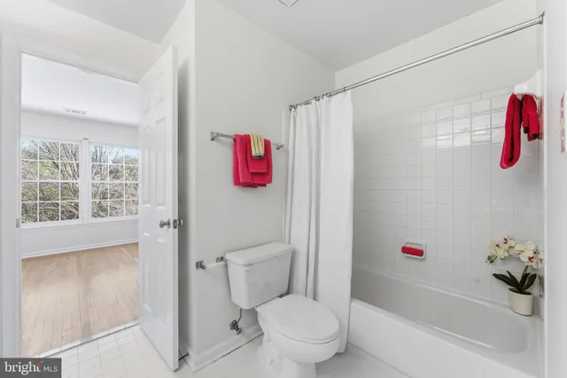 $1,999,999 | 11500 Great Falls Way, Great Falls, VA 22066