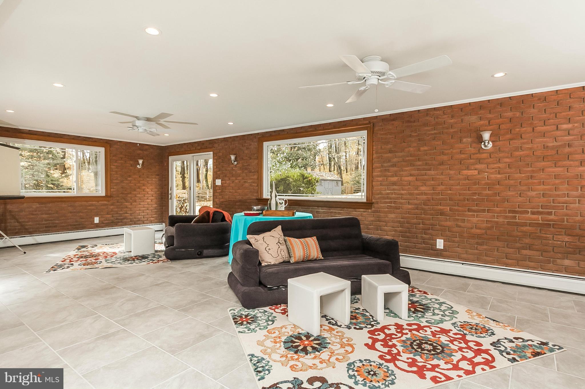 6818 Redberry Road Clarksville, MD 21029 - Photo 22 of 30 Family Room