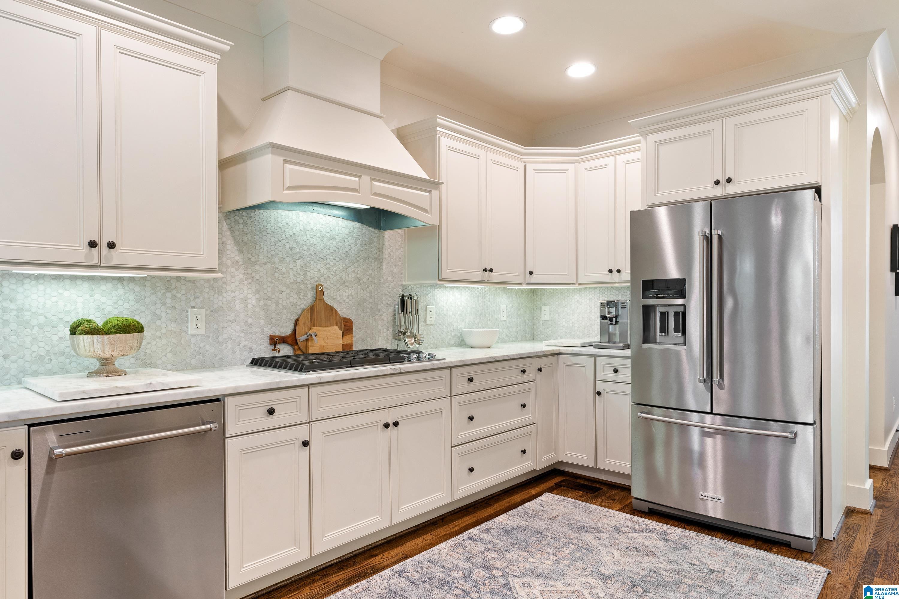 507 Greenbrier Way Hoover, AL 35244 - Photo 20 of 65