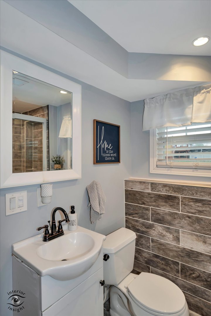 300 South Rathje Road Peotone, IL 60468 - Photo 15 of 23