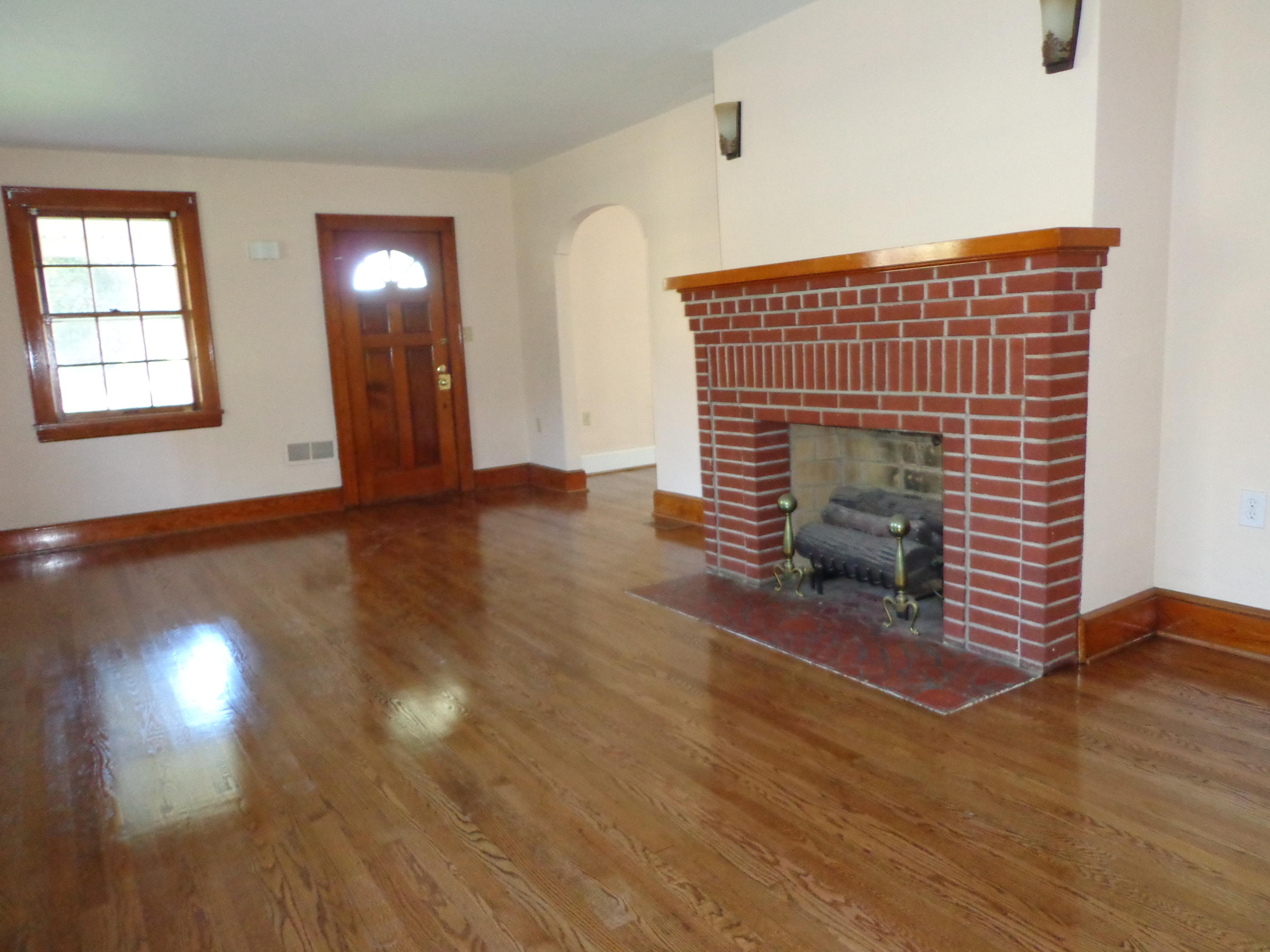 2628 Bandy Road Southeast Roanoke, VA 24014 - Photo 14 of 66 DSC07865