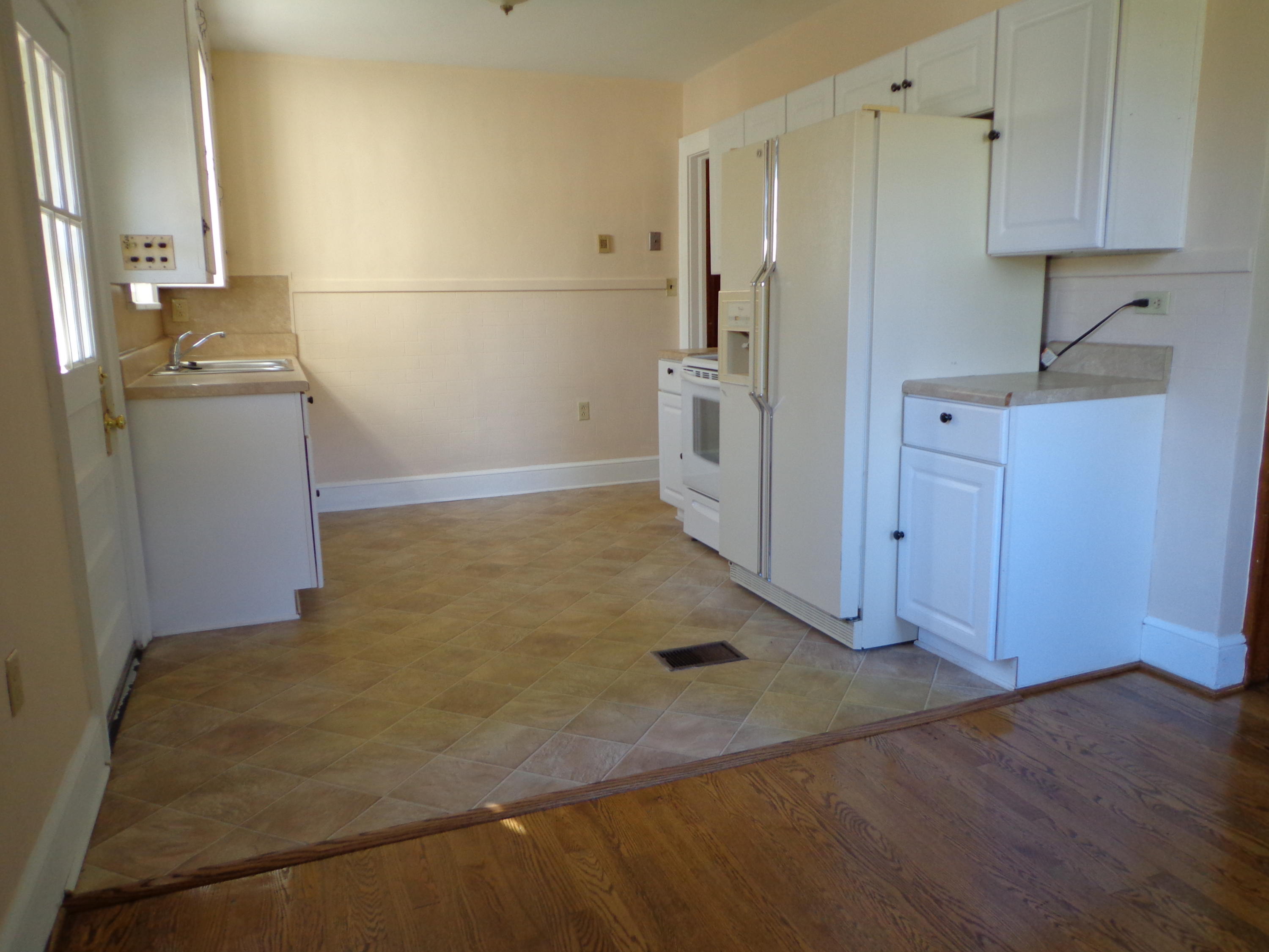 2628 Bandy Road Southeast Roanoke, VA 24014 - Photo 36 of 66 DSC07888