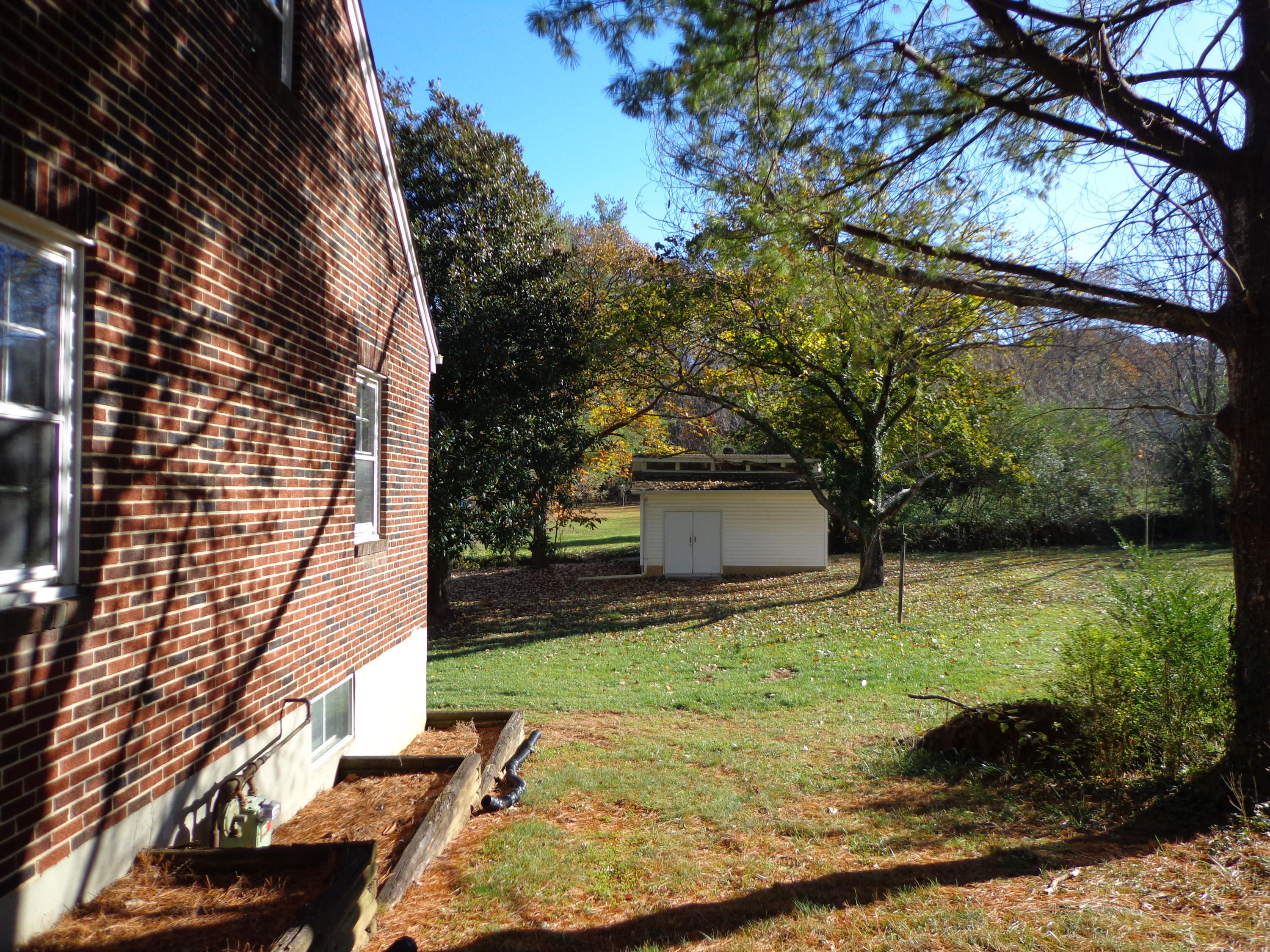 2628 Bandy Road Southeast Roanoke, VA 24014 - Photo 53 of 66 DSC07841
