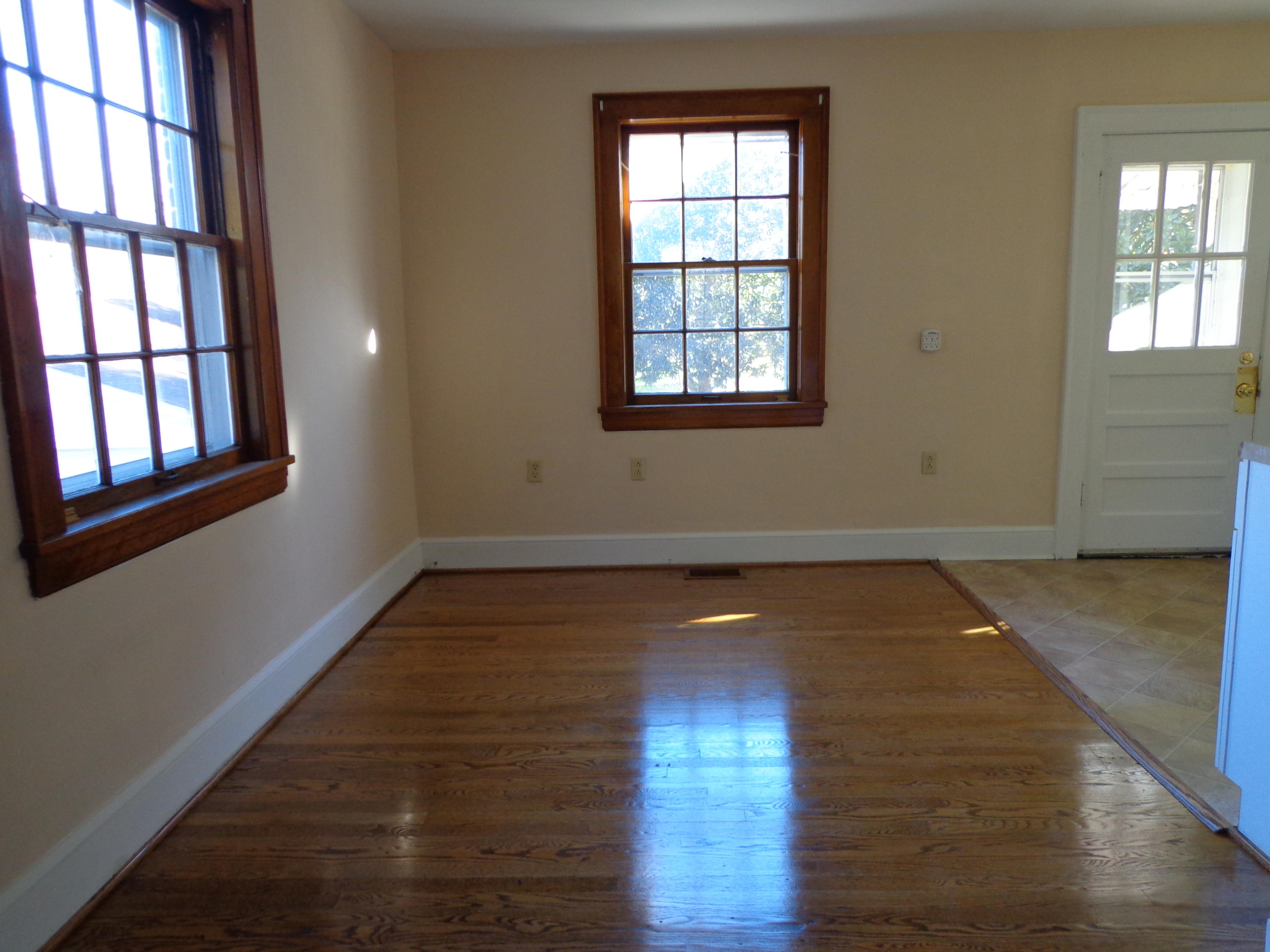 2628 Bandy Road Southeast Roanoke, VA 24014 - Photo 10 of 66 DSC07861