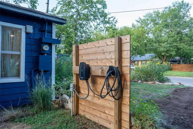 $615,000 | 1148 Gunter Street, Unit A & B, Austin, TX 78721