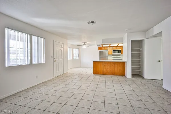 $1,390 | 8410 Eldora Avenue, Unit 1020, Las Vegas, NV 89117