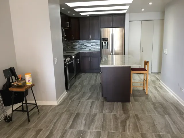 $224,000 | 5320 North Sheridan Road, Unit 1506, Chicago, IL 60640