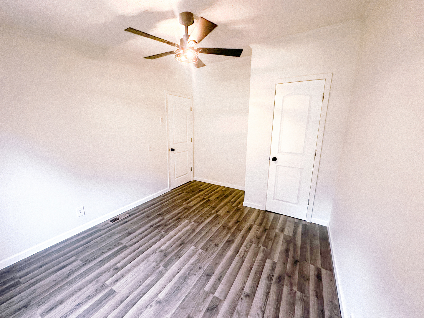 4920 Mt Moriah Road Galatia, IL 62935 - Photo 22 of 33 a view of a room with wooden floor