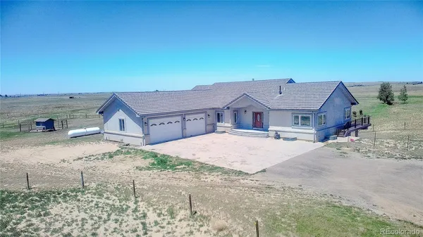 $1,100,000 | 58989 East Chenango Place, Strasburg, CO 80136