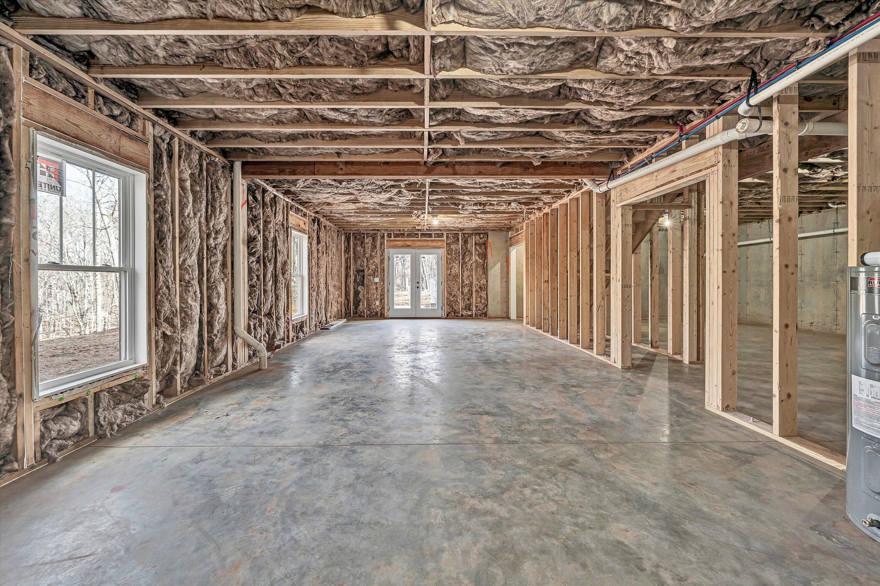 103 Bluff Court Moneta, VA 24121 - Photo 43 of 63 a view of entryway