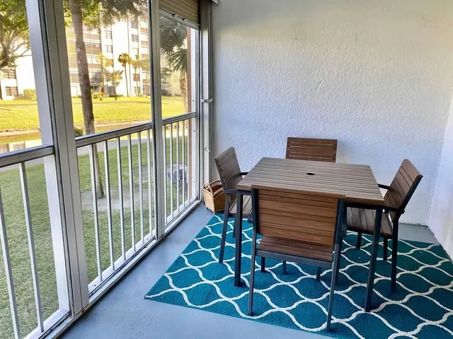 $1,895 | 14527 Bonaire Boulevard, Unit 207, Delray Beach, FL 33446