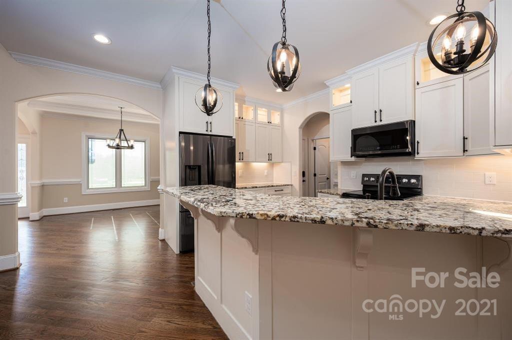 1390 Null Road Lincolnton, NC 28092 - Photo 13 of 37 Gallery Image 13