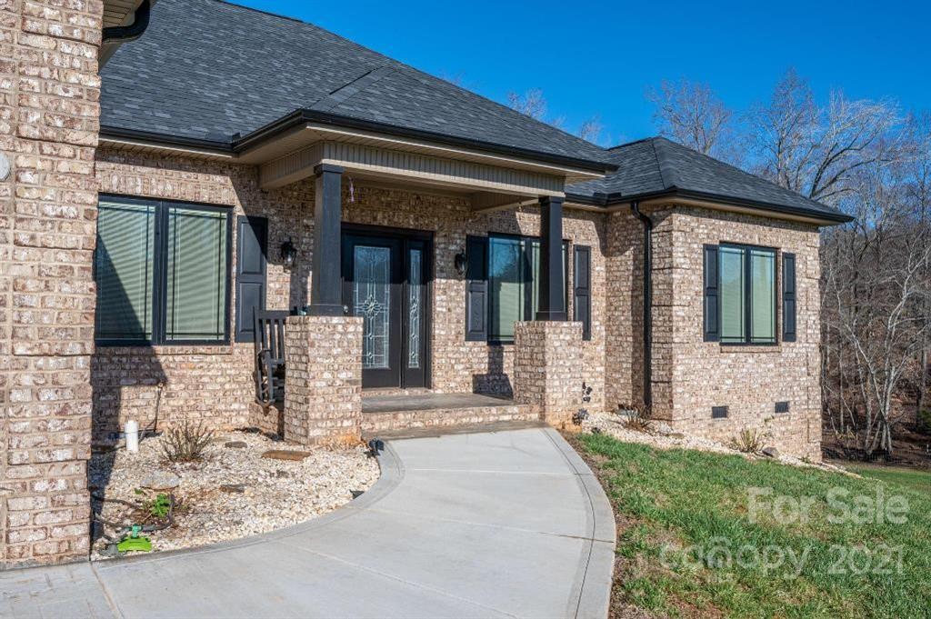 1390 Null Road Lincolnton, NC 28092 - Photo 4 of 37 Gallery Image 4