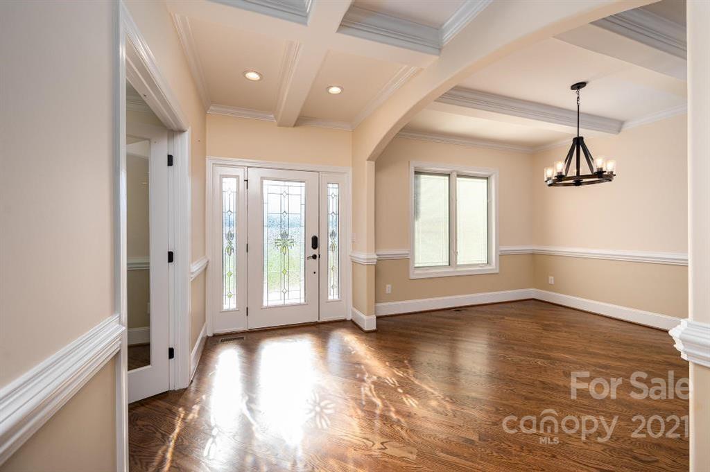 1390 Null Road Lincolnton, NC 28092 - Photo 5 of 37 Gallery Image 5