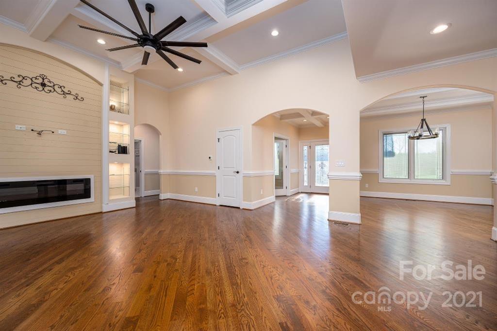 1390 Null Road Lincolnton, NC 28092 - Photo 7 of 37 Gallery Image 7