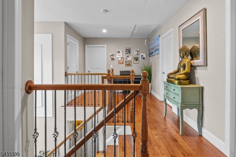 628 New Dover Road Woodbridge, NJ 07067 - Photo 11 of 24
