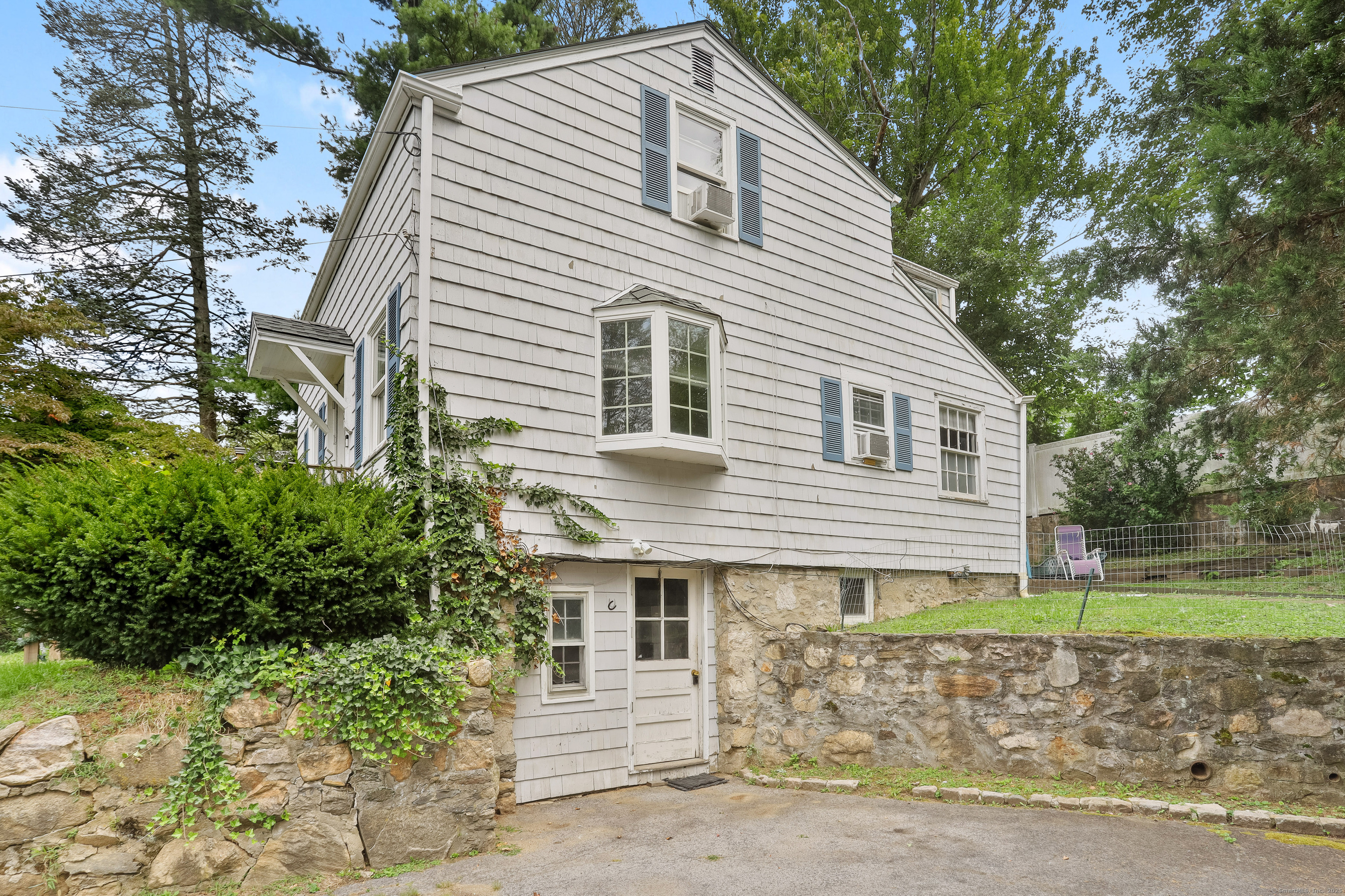 25 Hoover Road Greenwich, CT 06878 - Photo 4 of 18