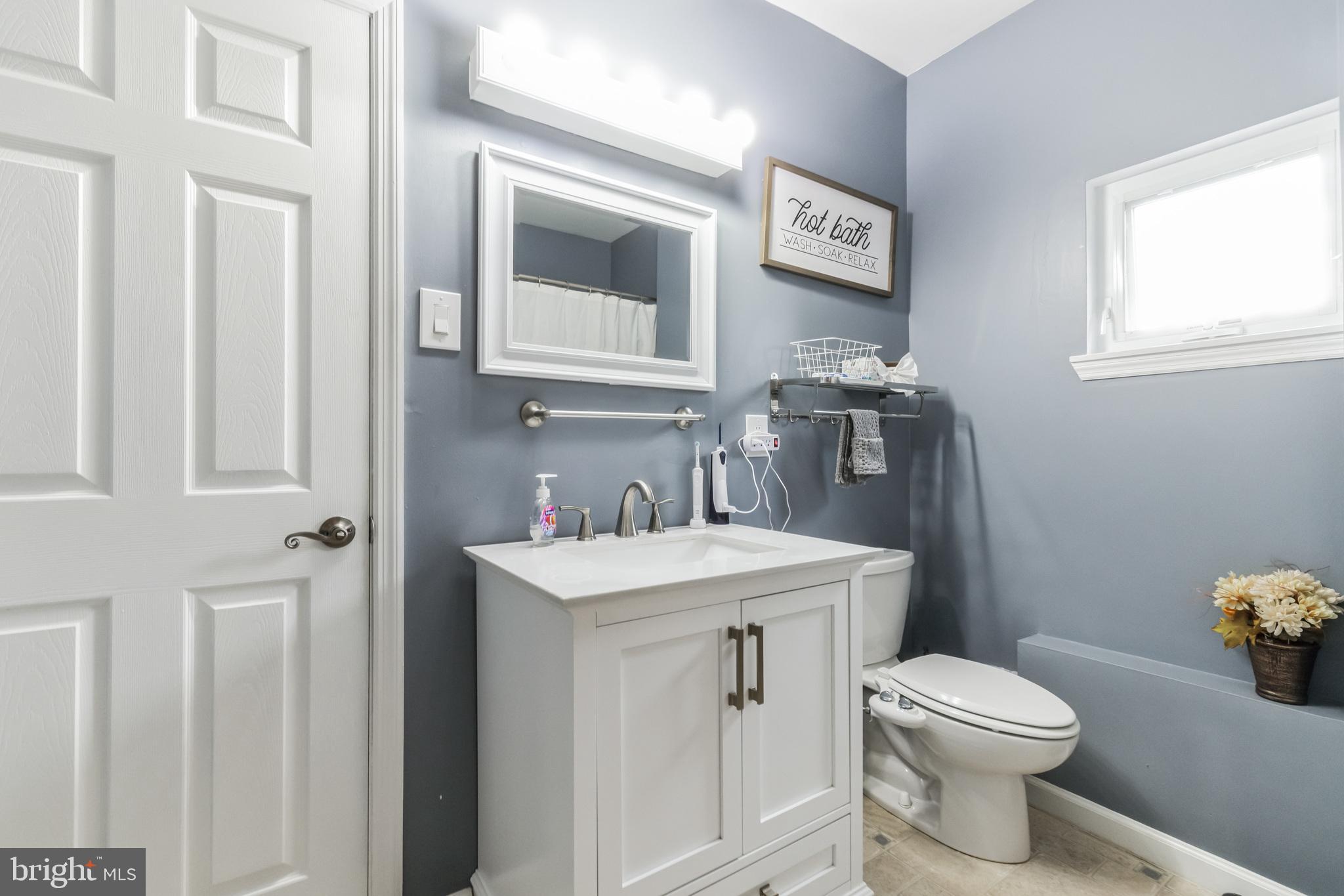 19 James Road Hatboro, PA 19040 - Photo 19 of 31 Attached bathroom