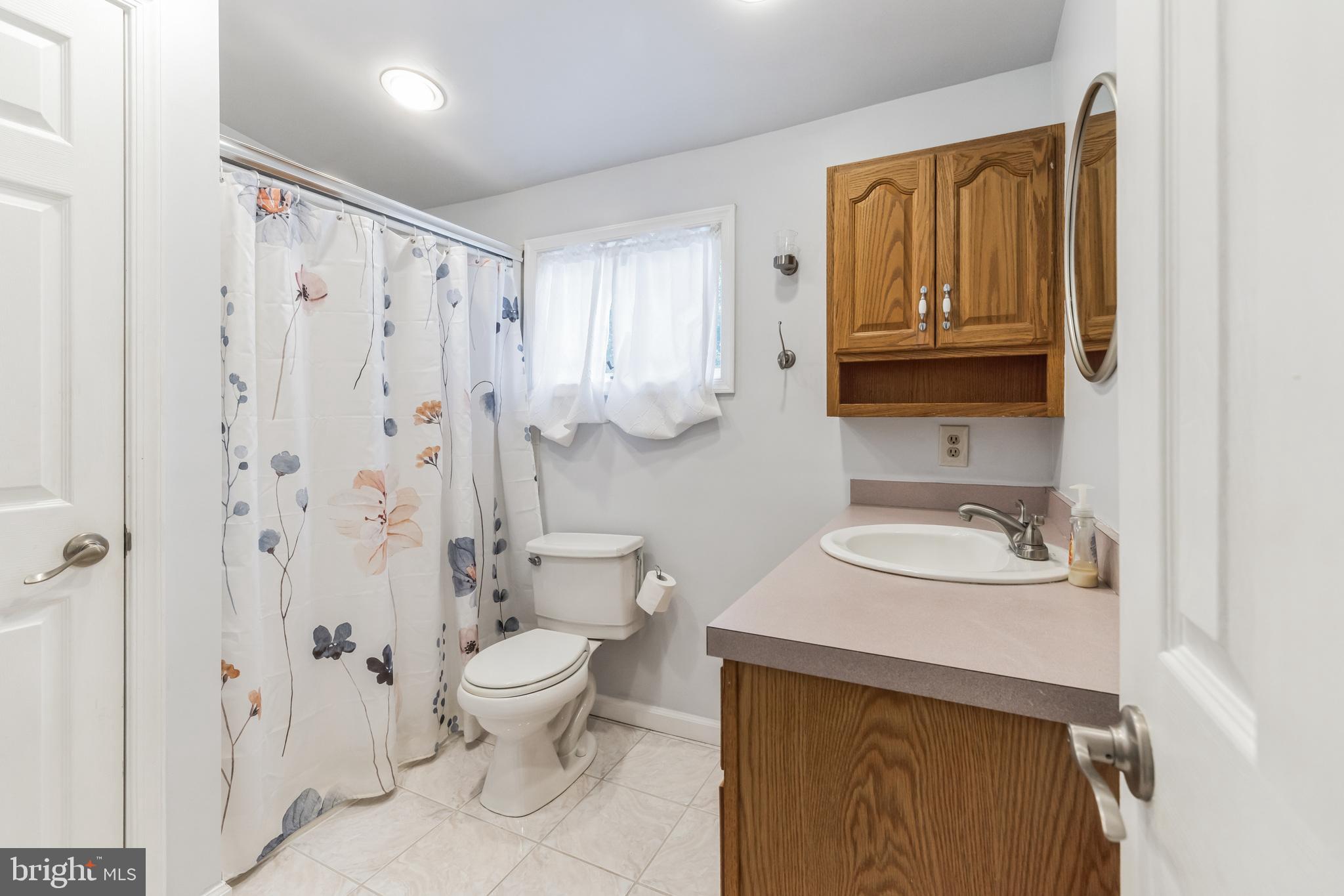 19 James Road Hatboro, PA 19040 - Photo 23 of 31 Bathroom 3