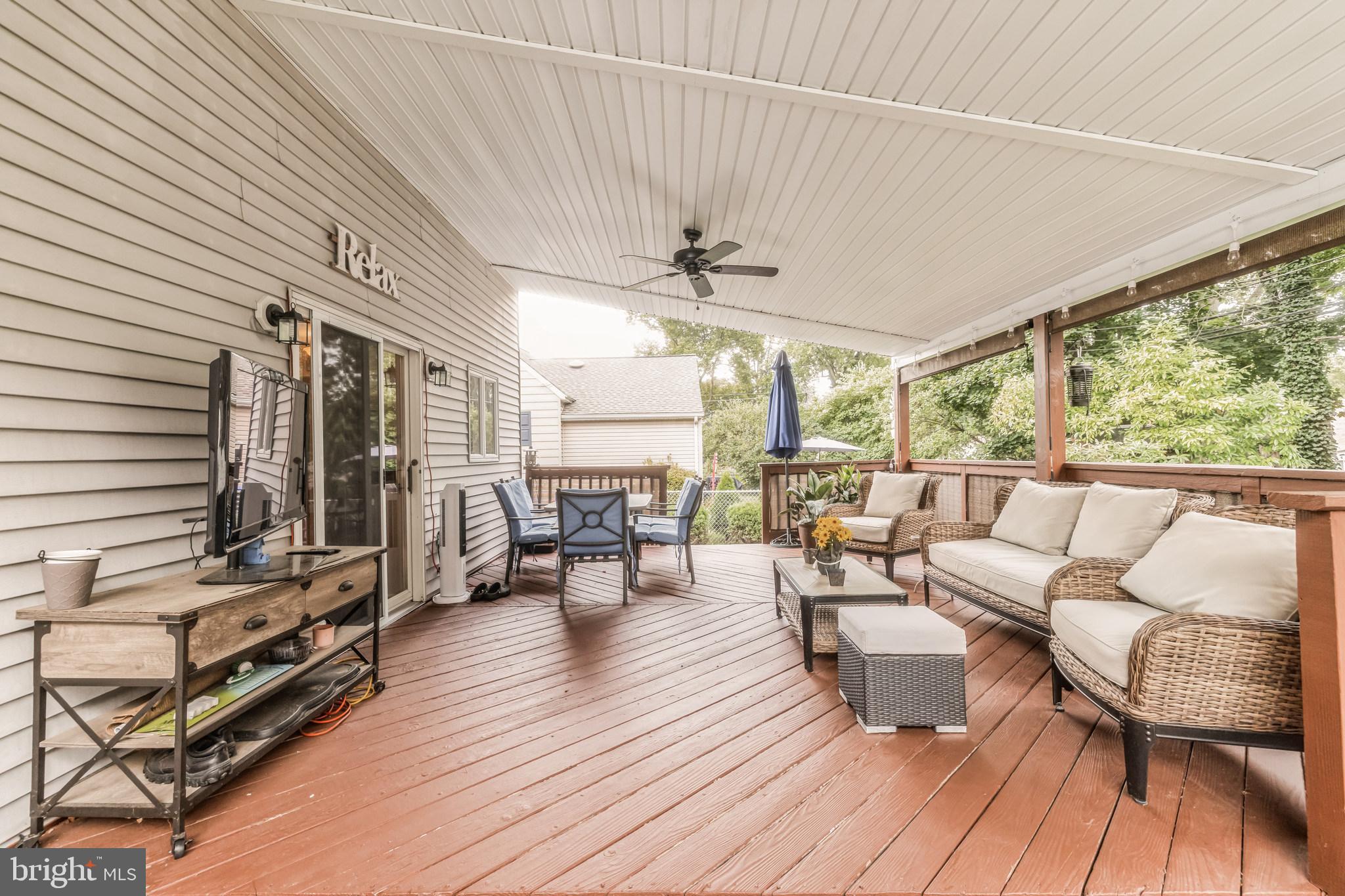 19 James Road Hatboro, PA 19040 - Photo 27 of 31 Back Deck