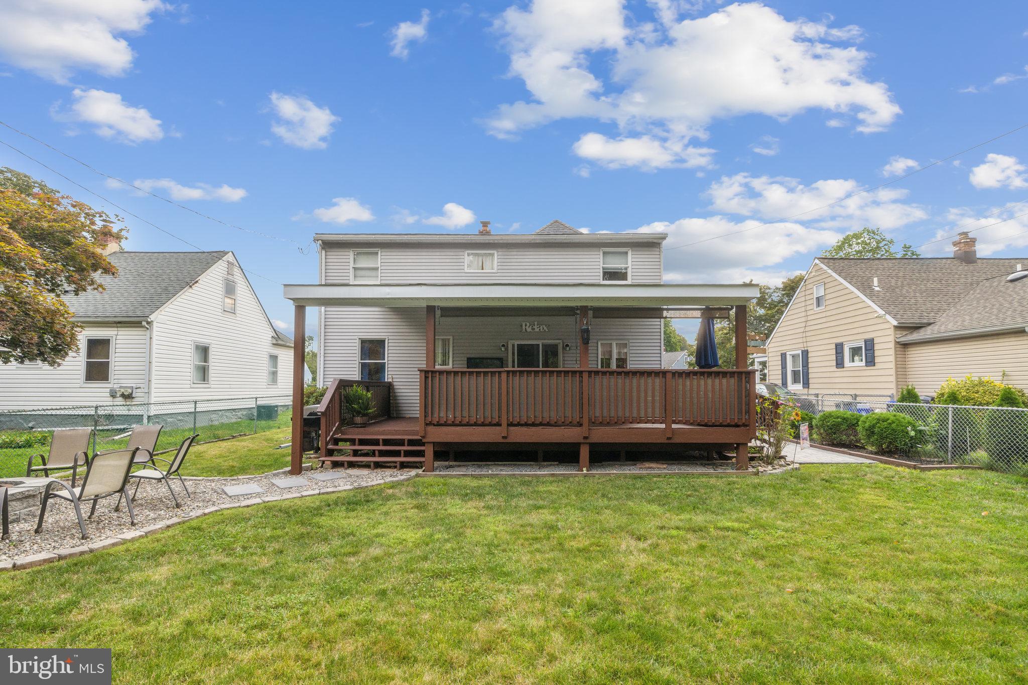19 James Road Hatboro, PA 19040 - Photo 30 of 31 Backyard/Deck