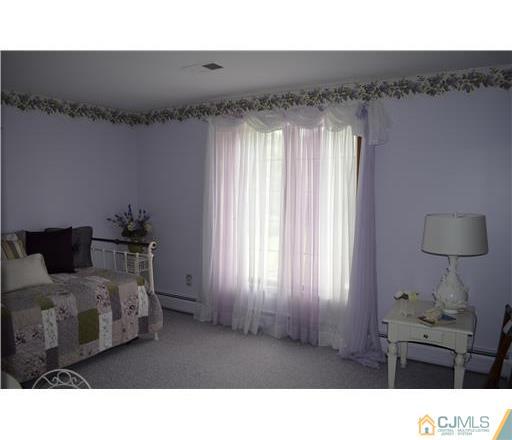 160 Friendship Road Cranbury, NJ 08512 - Photo 15 of 25 Gallery Image 15