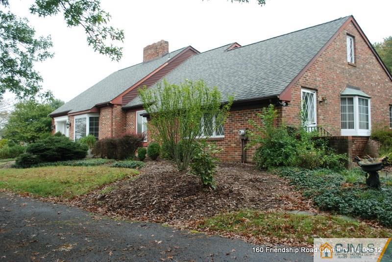160 Friendship Road Cranbury, NJ 08512 - Photo 3 of 25 Gallery Image 3