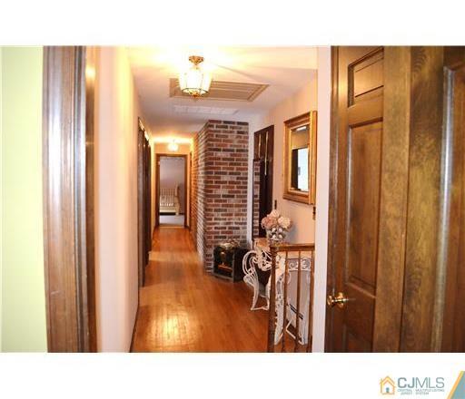 160 Friendship Road Cranbury, NJ 08512 - Photo 6 of 25 Gallery Image 6