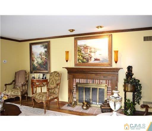 160 Friendship Road Cranbury, NJ 08512 - Photo 8 of 25 Gallery Image 8