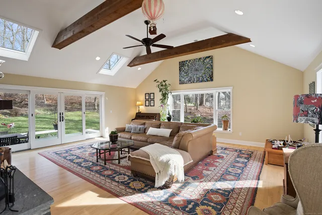 $1,199,000 | 41 Deer Hill Road, Redding, CT 06896