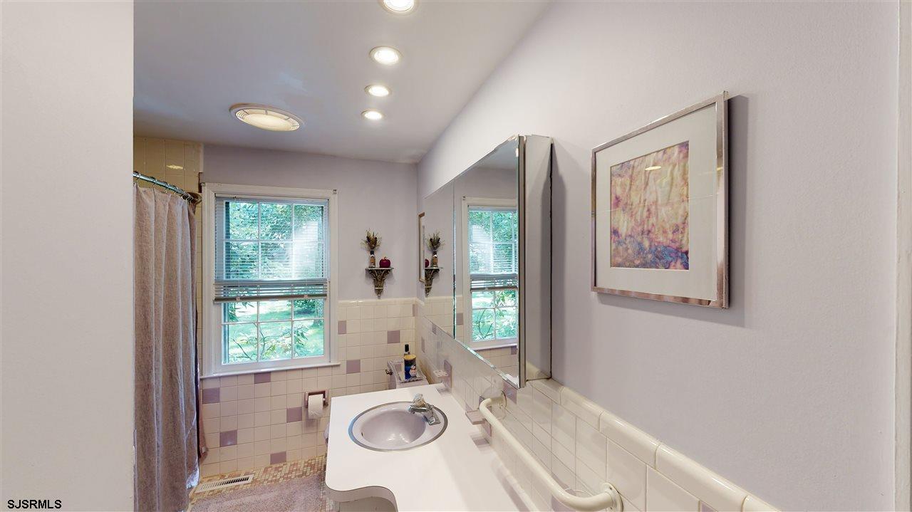 2323 Burroughs Avenue Northfield, NJ 08225 - Photo 15 of 22