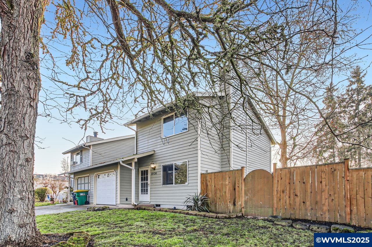 20136 Southwest Southview Street Aloha, OR 97078 - Photo 2 of 23 Gallery Image 2