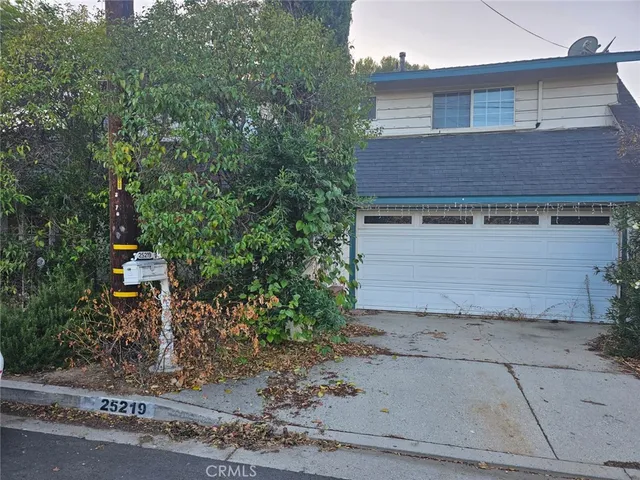 $655,000 | 25219 Vermont Drive, Newhall, CA 91321