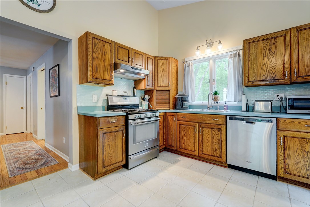 1990 Penfield Road Penfield, NY 14526 - Photo 22 of 44 Ample cupboards!