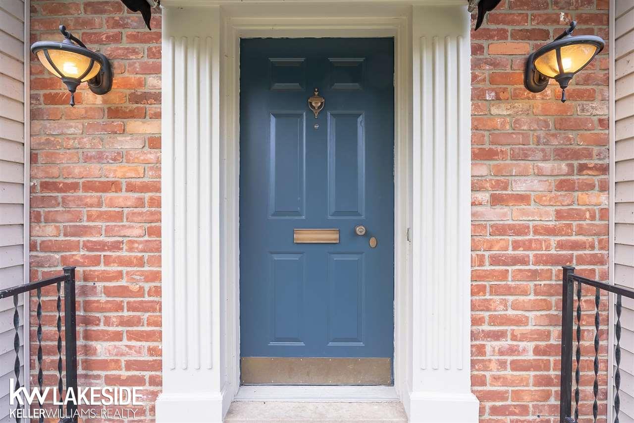 435 Madison Street Grosse Pointe Farms, MI 48236 - Photo 3 of 39