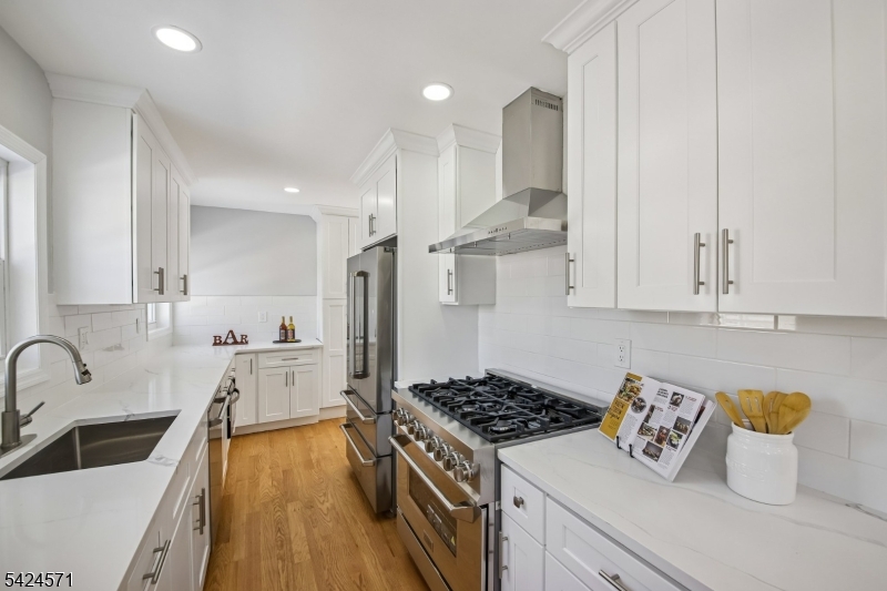 20 Edgar Street Summit, NJ 07901 - Photo 12 of 37