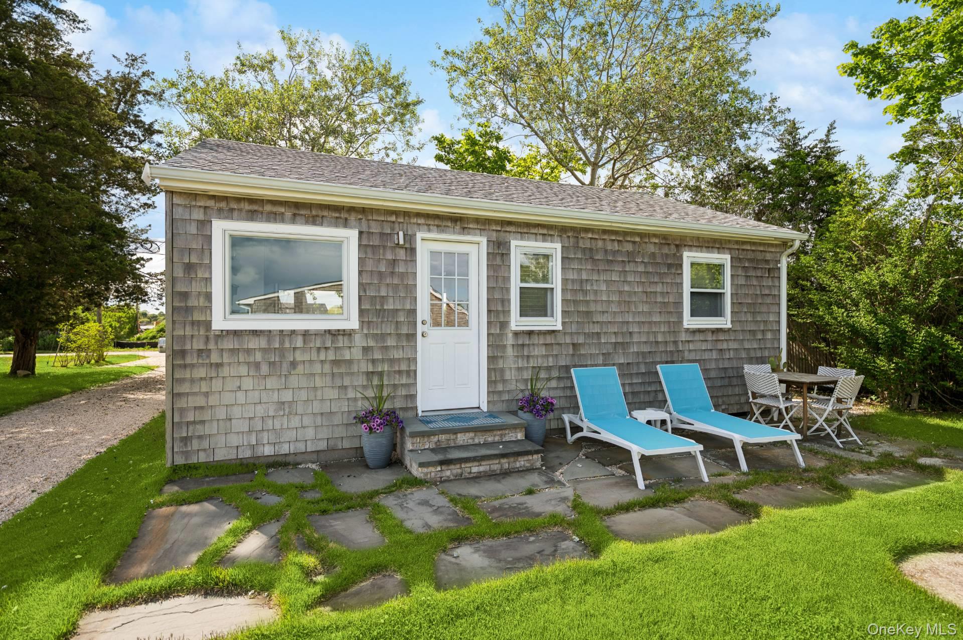 108 Little Neck Road Southampton, NY 11968 - Photo 18 of 26