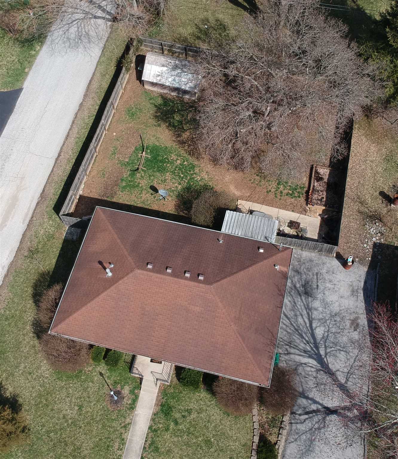 592 West Green Road Bloomington, IN 47403 - Photo 2 of 26 Gallery Image 2